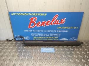 Gebruikte Gasdemper rechts-achter Audi Q5 (FYB/FYG) 2.0 50 TFSI e 16V Mild Hybrid Quattro Prijs € 150,00 Margeregeling aangeboden door Benelux Zwijndrecht B.V.