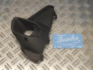 Gebruikte Afdekplaat mistlamp links Opel Corsa F (UB/UH/UP) 1.2 Turbo 12V 130 Prijs op aanvraag aangeboden door Benelux Zwijndrecht B.V.