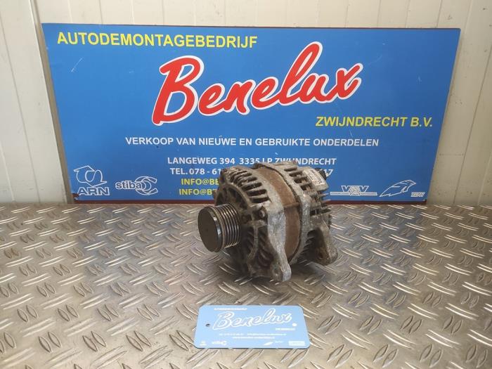 Gebruikte Dynamo Nissan Micra (K13) 1.2 12V DIG-S Prijs op aanvraag aangeboden door Benelux Zwijndrecht B.V.