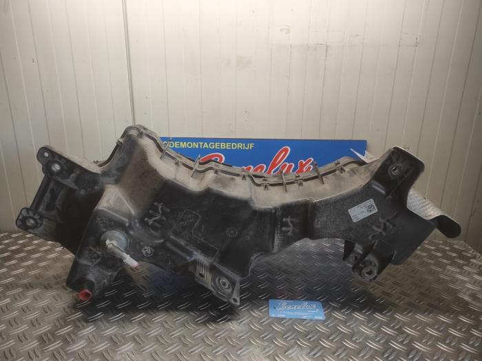 Gebruikte Ureumreservoir Ford Transit Connect (PJ2) 1.5 EcoBlue Prijs € 332,75 Inclusief btw aangeboden door Benelux Zwijndrecht B.V.