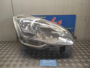 Gebruikte Koplamp rechts Citroen Berlingo 1.6 Hdi 75 16V Phase 1 Prijs € 100,00 Margeregeling aangeboden door Benelux Zwijndrecht B.V.