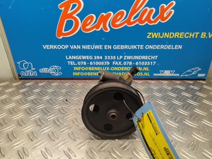 Gebruikte Servopomp Ford Focus 2 Wagon 1.6 16V Prijs op aanvraag aangeboden door Benelux Zwijndrecht B.V.