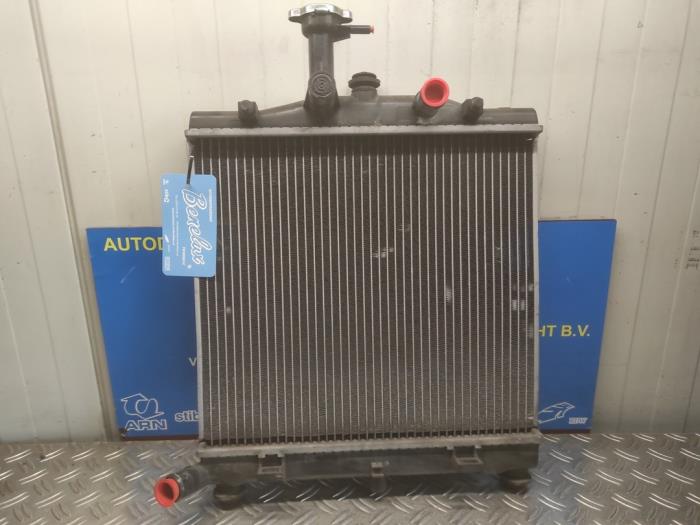 Gebruikte Radiateur Kia Picanto (BA) 1.1 12V Prijs € 30,00 Margeregeling aangeboden door Benelux Zwijndrecht B.V.