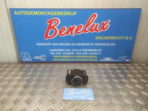 Gebruikte Licht Schakelaar Ford B-Max (JK8) 1.0 EcoBoost 12V 100 Prijs op aanvraag aangeboden door Benelux Zwijndrecht B.V.