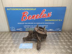 Gebruikte Fusee rechts-voor Ford B-Max (JK8) 1.0 EcoBoost 12V 100 Prijs op aanvraag aangeboden door Benelux Zwijndrecht B.V.