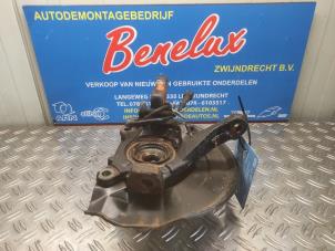 Gebruikte Asschenkel rechts-voor Mitsubishi Carisma 1.8 GDI 16V Prijs op aanvraag aangeboden door Benelux Zwijndrecht B.V.
