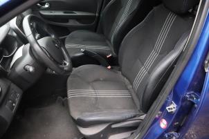 Gebruikte Bekleding Set (compleet) Renault Clio IV Estate/Grandtour (7R) 1.2 TCE 16V GT EDC Prijs € 450,00 Margeregeling aangeboden door Benelux Zwijndrecht B.V.