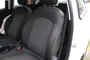 Gebruikte Bekleding Set (compleet) Opel Adam 1.0 Ecotec 12V SIDI Turbo Prijs op aanvraag aangeboden door Benelux Zwijndrecht B.V.