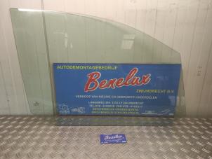 Gebruikte Deurruit 2Deurs rechts Volkswagen Caddy IV 2.0 TDI 102 Prijs op aanvraag aangeboden door Benelux Zwijndrecht B.V.