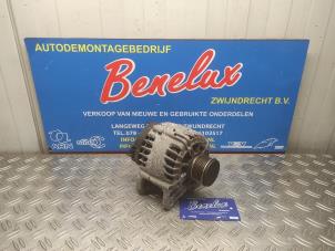 Dynamo van een Renault Clio IV (5R) 1.5 Energy dCi 90 FAP 2014