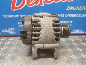 Dynamo van een Renault Clio IV (5R) 1.5 Energy dCi 90 FAP 2014