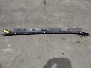 Gebruikte Sideskirt links BMW X3 (F25) xDrive28i 3.0 24V Prijs op aanvraag aangeboden door Benelux Zwijndrecht B.V.