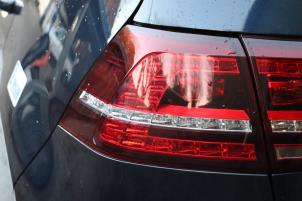 Gebruikte Achterlicht links Volkswagen Golf VII (AUA) 1.4 GTE 16V Prijs op aanvraag aangeboden door Benelux Zwijndrecht B.V.