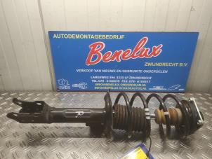 Gebruikte Mac Phersonpoot rechts-voor Mercedes B (W245) 1.7 B-170 16V Prijs op aanvraag aangeboden door Benelux Zwijndrecht B.V.