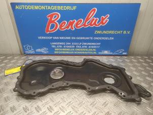 Gebruikte Distributiedeksel Mercedes Vito (447.6) 1.6 111 CDI 16V Prijs op aanvraag aangeboden door Benelux Zwijndrecht B.V.
