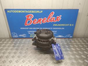 Gebruikte Dynamo BMW 3 serie (E93) 335i 24V Prijs op aanvraag aangeboden door Benelux Zwijndrecht B.V.