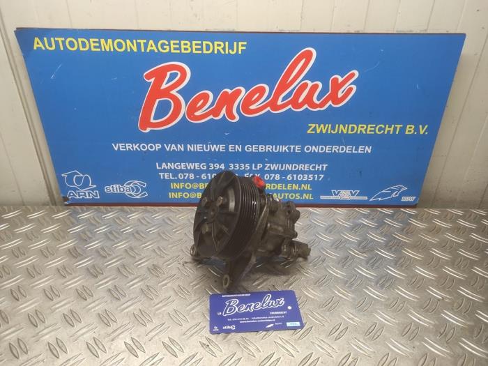 Gebruikte Servopomp BMW 3 serie (E93) 335i 24V Prijs € 250,00 Margeregeling aangeboden door Benelux Zwijndrecht B.V.