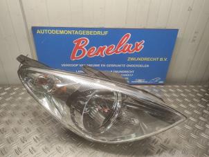 Gebruikte Koplamp rechts Hyundai i20 1.2i 16V Prijs op aanvraag aangeboden door Benelux Zwijndrecht B.V.