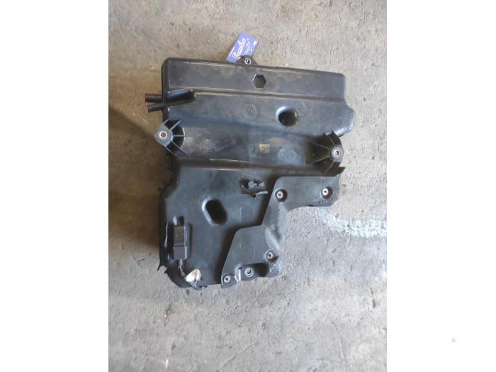 Adblue tank Volkswagen Transporter T6, 2015 / 2024 2.0 TDI 150, Bestel, Diesel, 1.968cc, 110kW (150pk), FWD, DNAA, 2021-02 / 2024-08 (Gebruikt)