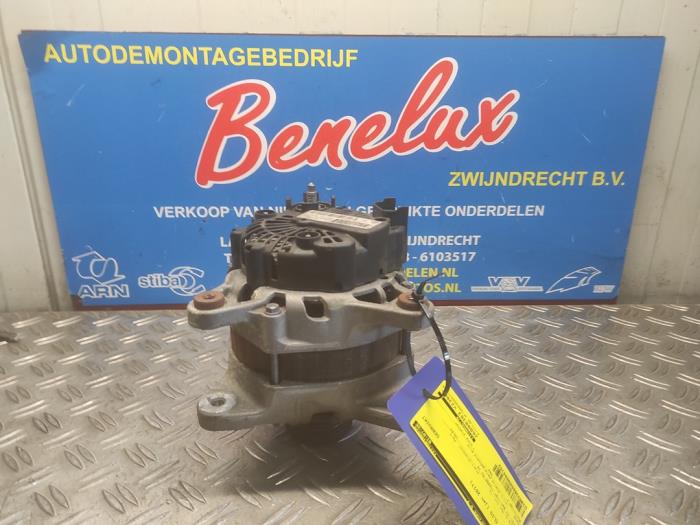 Gebruikte Dynamo Renault Clio IV (5R) 1.2 TCE 16V GT EDC Prijs op aanvraag aangeboden door Benelux Zwijndrecht B.V.