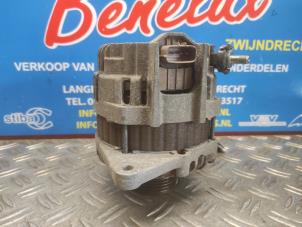 Alternator van een Mitsubishi Space Star (A0) 1.0 12V 2013