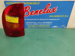 Gebruikte Achterlicht links Renault Megane Break Prijs op aanvraag aangeboden door Benelux Zwijndrecht B.V.