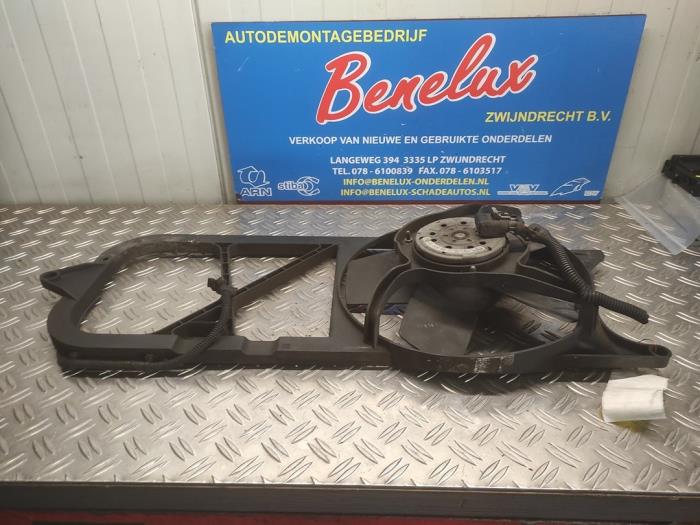 Gebruikte Fan Radiateur Opel Corsa B (73/78/79) 1.2i 16V Prijs op aanvraag aangeboden door Benelux Zwijndrecht B.V.