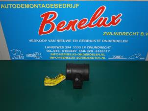 Gebruikte Luchtmassameter Opel Astra G Caravan (F35) 2.0 Di 16V Prijs op aanvraag aangeboden door Benelux Zwijndrecht B.V.
