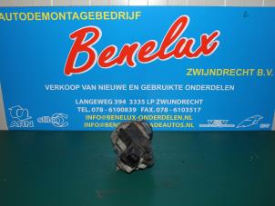 Gebruikte Ruitenwissermotor voor Mitsubishi Colt (Z2/Z3) 1.3 16V Prijs op aanvraag aangeboden door Benelux Zwijndrecht B.V.