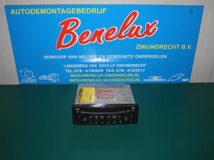 Gebruikte Radio CD Speler Peugeot 307 (3A/C/D) 1.6 16V Prijs op aanvraag aangeboden door Benelux Zwijndrecht B.V.