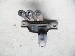 Gebruikte Motorrubber Opel Antara (LA6) 2.0 CDTI 16V 4x4 Prijs op aanvraag aangeboden door Autodemontage Joko B.V.