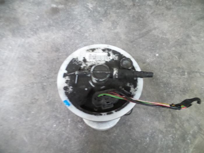Gebruikte Brandstofpomp Elektrisch Ford Focus 2 2.5 20V ST Prijs op aanvraag aangeboden door Autodemontage Joko B.V.
