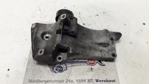 Gebruikte Dynamosteun boven Seat Ibiza III (6L1) 1.4 16V 75 Prijs op aanvraag aangeboden door Autodemontage Joko B.V.