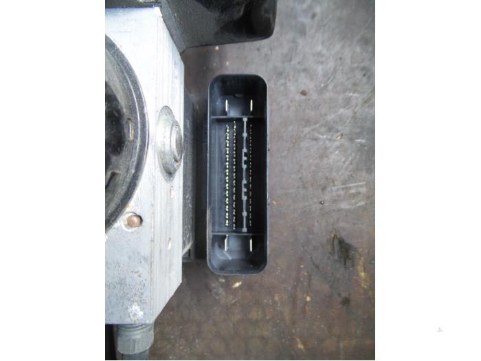 Gebruikte ABS Pomp Ford Focus 2 2.5 20V ST Prijs op aanvraag aangeboden door Autodemontage Joko B.V.