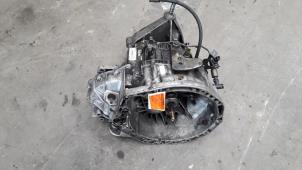 Gebruikte Versnellingsbak Renault Espace (JK) 1.9 dCi Grand Espace Prijs op aanvraag aangeboden door Autodemontage Joko B.V.