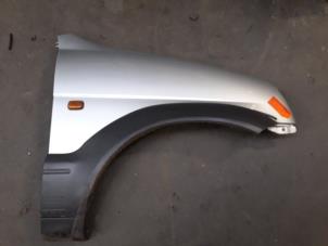 Gebruikte Scherm rechts-voor Daihatsu Terios (J1) 1.3 16V 4x4 Prijs op aanvraag aangeboden door Autodemontage Joko B.V.