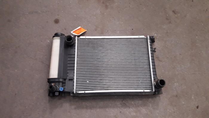 Gebruikte Radiateur BMW 3 serie (E36/4) 316i Prijs op aanvraag aangeboden door Autodemontage Joko B.V.