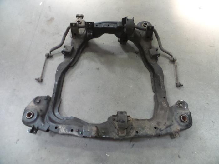 Gebruikte Subframe Hyundai Tucson (JM) 2.0 CRDi VGT 16V 4x2 Prijs op aanvraag aangeboden door Autodemontage Joko B.V.