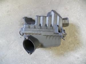 Gebruikte Luchtfilterhuis Hyundai Tucson (JM) 2.0 CRDi VGT 16V 4x2 Prijs op aanvraag aangeboden door Autodemontage Joko B.V.