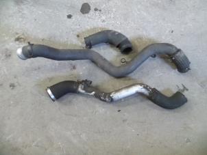 Gebruikte Intercooler Slang Hyundai Tucson (JM) 2.0 CRDi VGT 16V 4x2 Prijs op aanvraag aangeboden door Autodemontage Joko B.V.