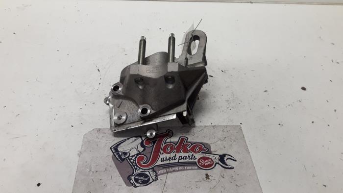 Gebruikte Motorrubber Ford Focus 3 1.6 Ti-VCT 16V 125 Prijs op aanvraag aangeboden door Autodemontage Joko B.V.