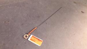 Gebruikte Peilstok Olie Volkswagen Golf III Variant (1H5) 1.4 Prijs op aanvraag aangeboden door Autodemontage Joko B.V.