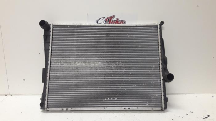 Gebruikte Radiateur BMW 3 serie (E46/4) 318i Prijs op aanvraag aangeboden door Autodemontage Joko B.V.