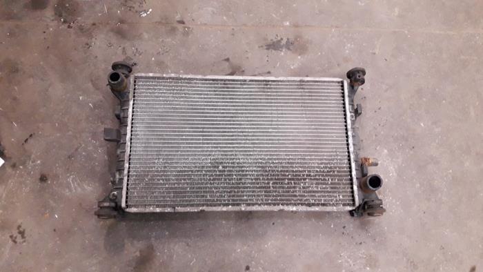 Gebruikte Radiateur Ford Focus 1 Wagon 1.8 Tddi Prijs op aanvraag aangeboden door Autodemontage Joko B.V.