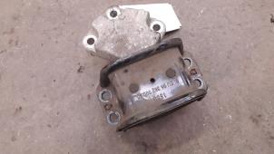 Gebruikte Motorsteun Peugeot 307 Break (3E) 1.6 HDi 90 16V Prijs op aanvraag aangeboden door Autodemontage Joko B.V.