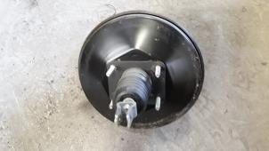 Gebruikte Rembekrachtiger Toyota Aygo (B10) 1.4 HDI Prijs op aanvraag aangeboden door Autodemontage Joko B.V.