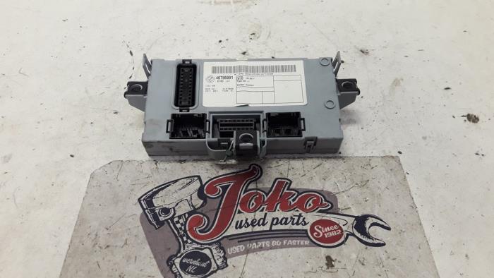 Gebruikte Module Bodycontrol Fiat Doblo Cargo (223) 1.9 D Prijs op aanvraag aangeboden door Autodemontage Joko B.V.
