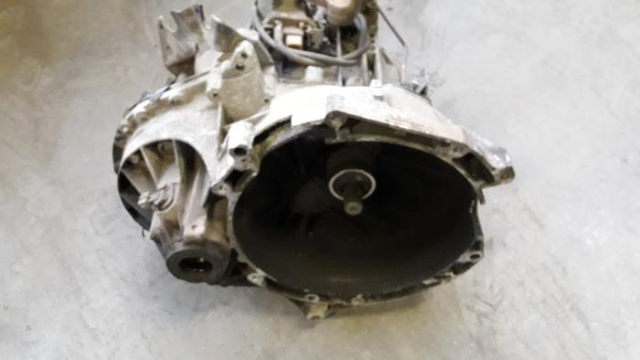 Gebruikte Versnellingsbak Ford Transit 2.0 TDCi 16V Tourneo Prijs op aanvraag aangeboden door Autodemontage Joko B.V.