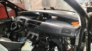 Gebruikte Dashboard Citroen C8 (EA/EB) 2.0 HDi 16V Prijs op aanvraag aangeboden door Autodemontage Joko B.V.