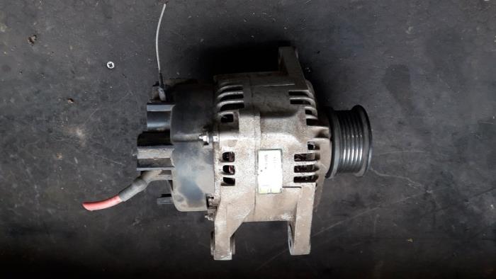 Gebruikte Dynamo Fiat Punto II (188) 1.9 DS 60 3-Drs. Prijs op aanvraag aangeboden door Autodemontage Joko B.V.
